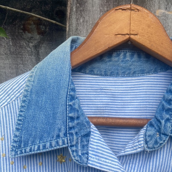 Vintage Christmas Denim Buttondown Shirt|cottagecore Christmas village Holiday - Picture 7 of 10